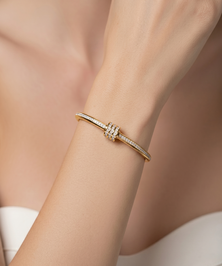 Pave-set Zircons Hinged Bangle Bracelet