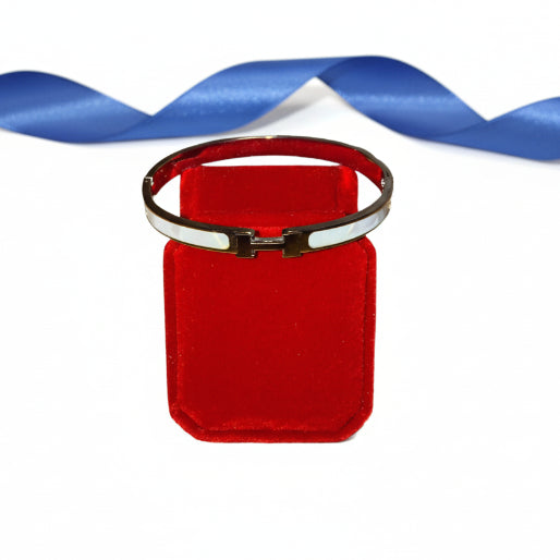 These bangles have a robust and functional clasp, designed for secure closure while maintaining a sleek profile and prevents accidental opening. 