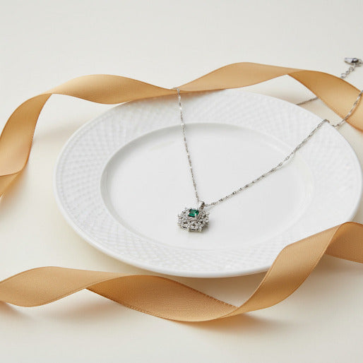 Emerald Green Floral Silver Pendant Necklace