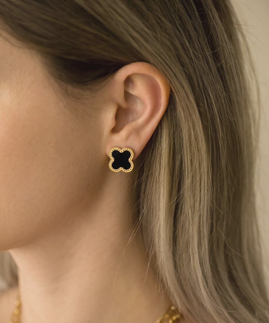 Black Clover Jewelry Set