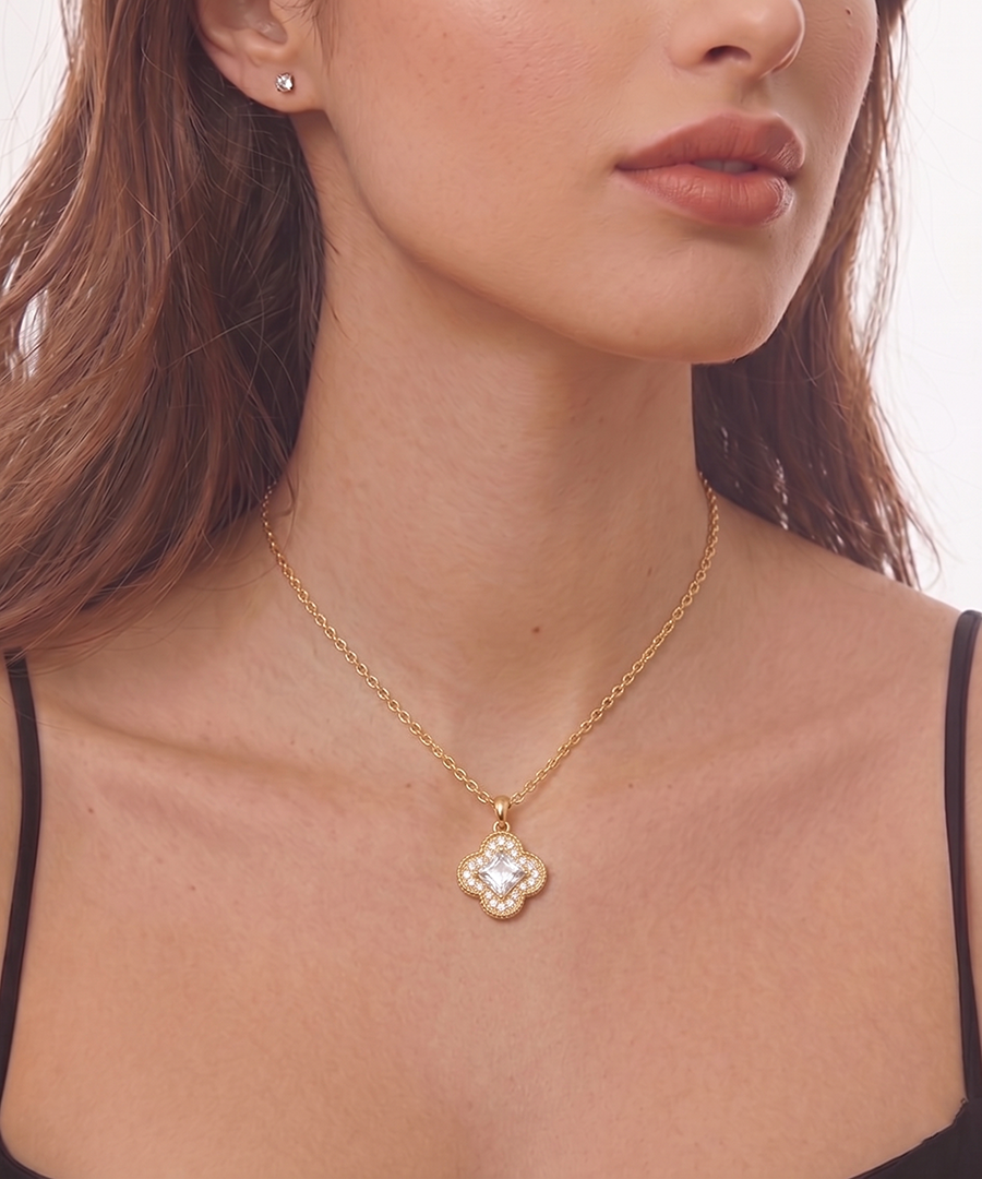 Clover gold-plated necklaces