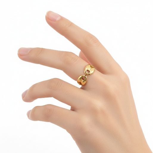 The ring's design prominently features elongated, interconnected oval links, giving it a bold yet elegant nautical-inspired aesthetic.