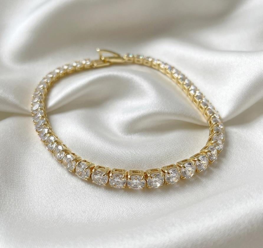 Gold Eternity Bracelet